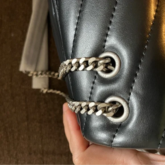 Saint Laurent Black Quilted Leather Shoulder Bag - Picture 7 of 8